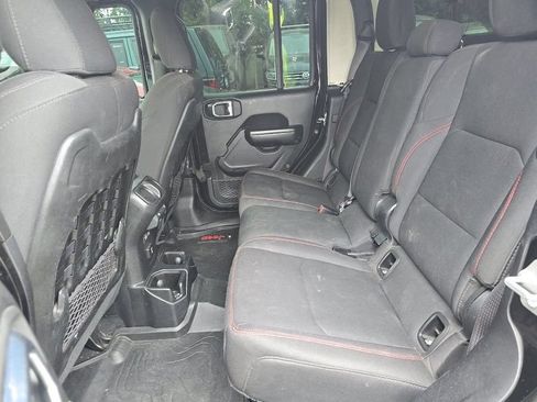 Used 2021 Jeep Gladiator Rubicon w/ Trailer Tow Package AWD/4WD image 10