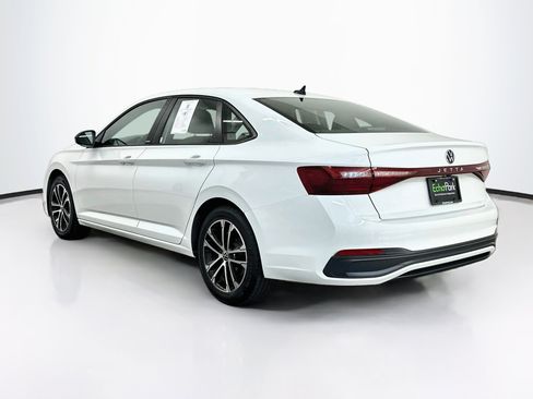 Used 2025 Volkswagen Jetta Sport FWD image 5