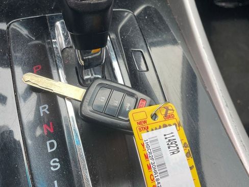 Used 2017 Honda Accord LX image 12