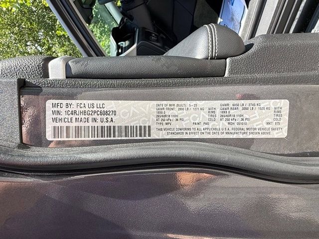 Used 2023 Jeep Grand Cherokee Limited AWD/4WD image 34