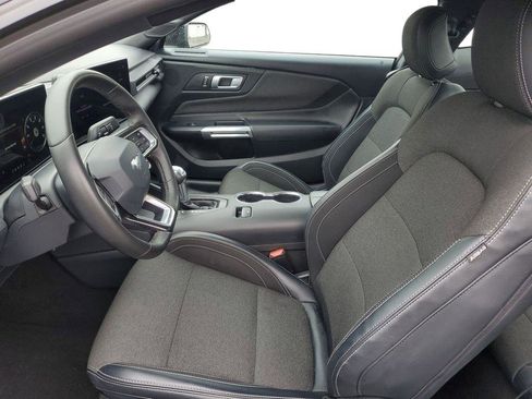 Used 2024 Ford Mustang Coupe image 6