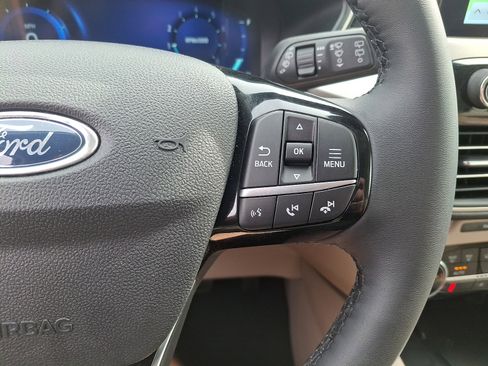 Certified 2022 Ford Escape SEL w/ Technology Package image 22