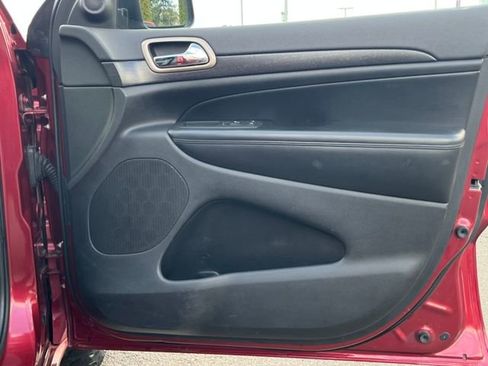 Used 2015 Jeep Grand Cherokee Altitude image 21