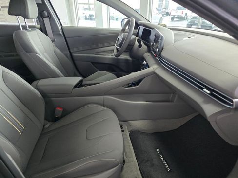 New 2026 Hyundai Elantra SEL Sport Premium FWD image 31