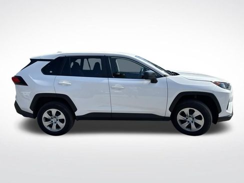 Used 2022 Toyota RAV4 LE AWD/4WD image 6