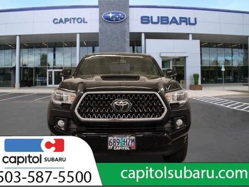 Used 2018 Toyota Tacoma TRD Sport w/ Technology Package AWD/4WD image 7