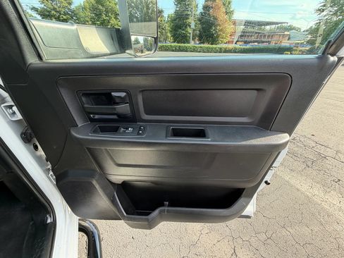 Used 2018 RAM 3500 Tradesman RWD image 21