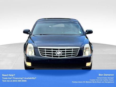 Used 2006 Cadillac DTS w/ Sun And Sound Package FWD image 2