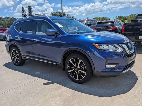 Used 2019 Nissan Rogue SL w/ Premium Package FWD image 1