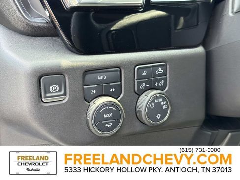 Used 2025 Chevrolet Silverado 1500 LT w/ Safety Package AWD/4WD image 26