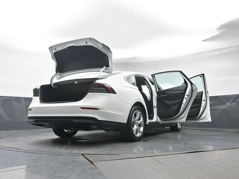 Used 2023 Honda Accord LX image 48