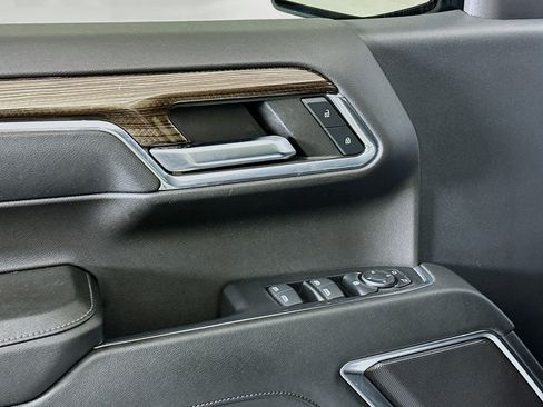 Used 2024 Chevrolet Silverado 1500 LT image 15