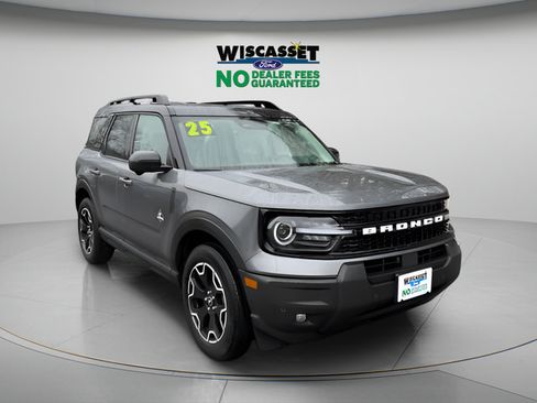 Used 2025 Ford Bronco Sport Outer Banks w/ Outer Banks Tech Package+ AWD/4WD image 1