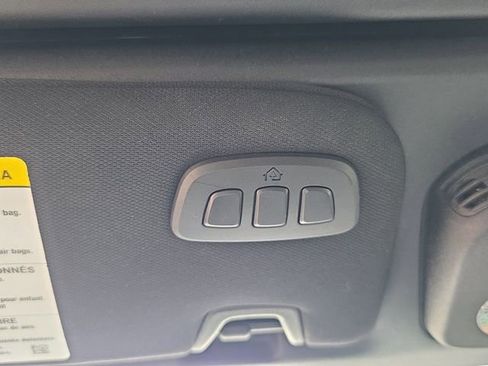 Used 2020 Ford Mustang Premium image 23