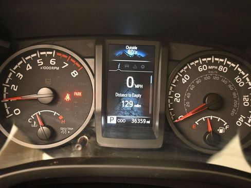 Used 2023 Toyota Tacoma SR AWD/4WD image 19