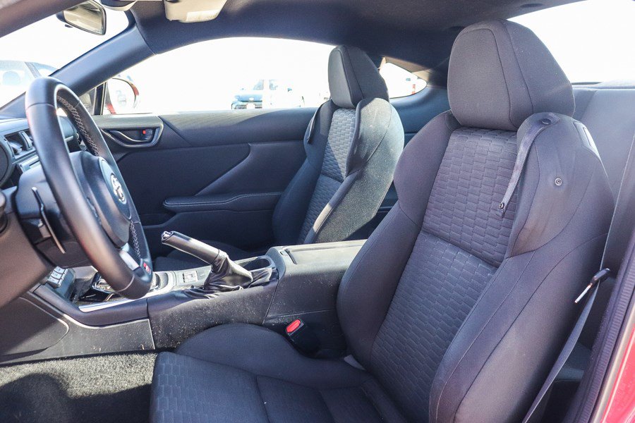 Used 2023 Toyota GR86 w/ ALL Weather Mat Package (TMS) RWD image 18