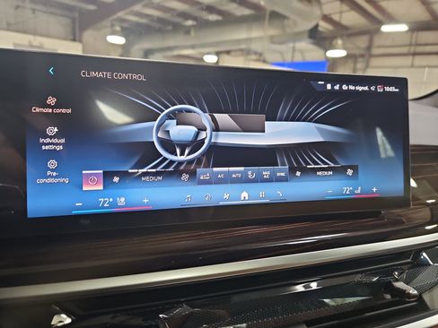 New 2026 BMW X5 xDrive50e AWD/4WD image 23