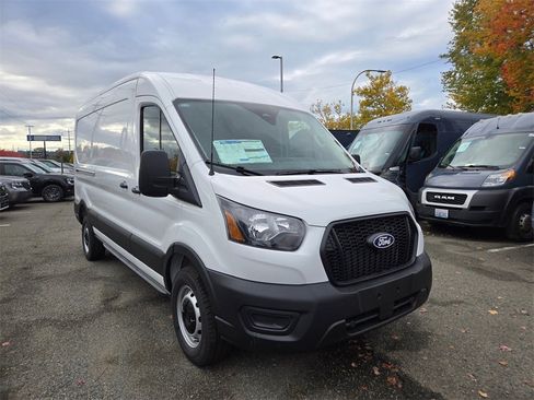 New 2026 Ford Transit 250 148 Medium Roof image 3