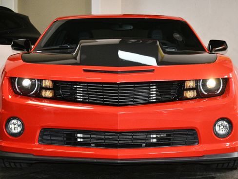 Used 2013 Chevrolet Camaro SS w/ SS Performance Package image 1