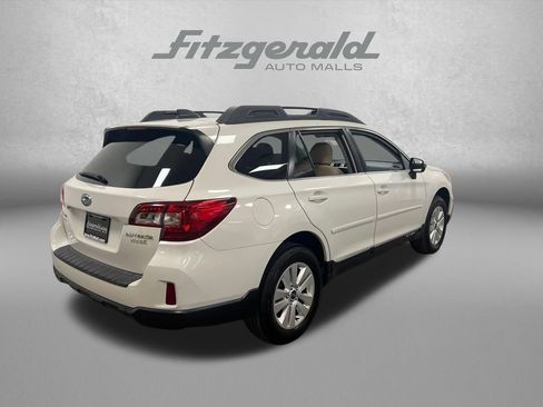 Used 2017 Subaru Outback 2.5i Premium AWD/4WD image 5
