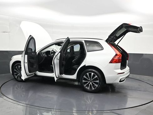 Certified 2024 Volvo XC60 B5 Core w/ Protection Package Premier AWD/4WD image 35