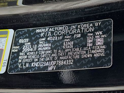 Used 2023 Kia Soul LX w/ LX Technology Package image 32