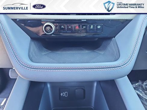 New 2026 Ford Explorer Active RWD image 30