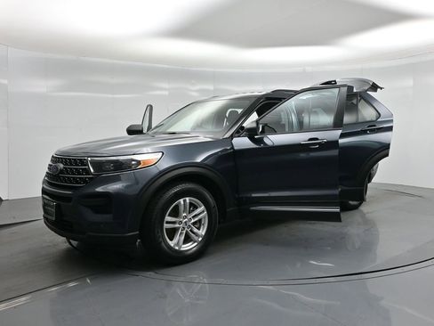 Certified 2022 Ford Explorer XLT image 31