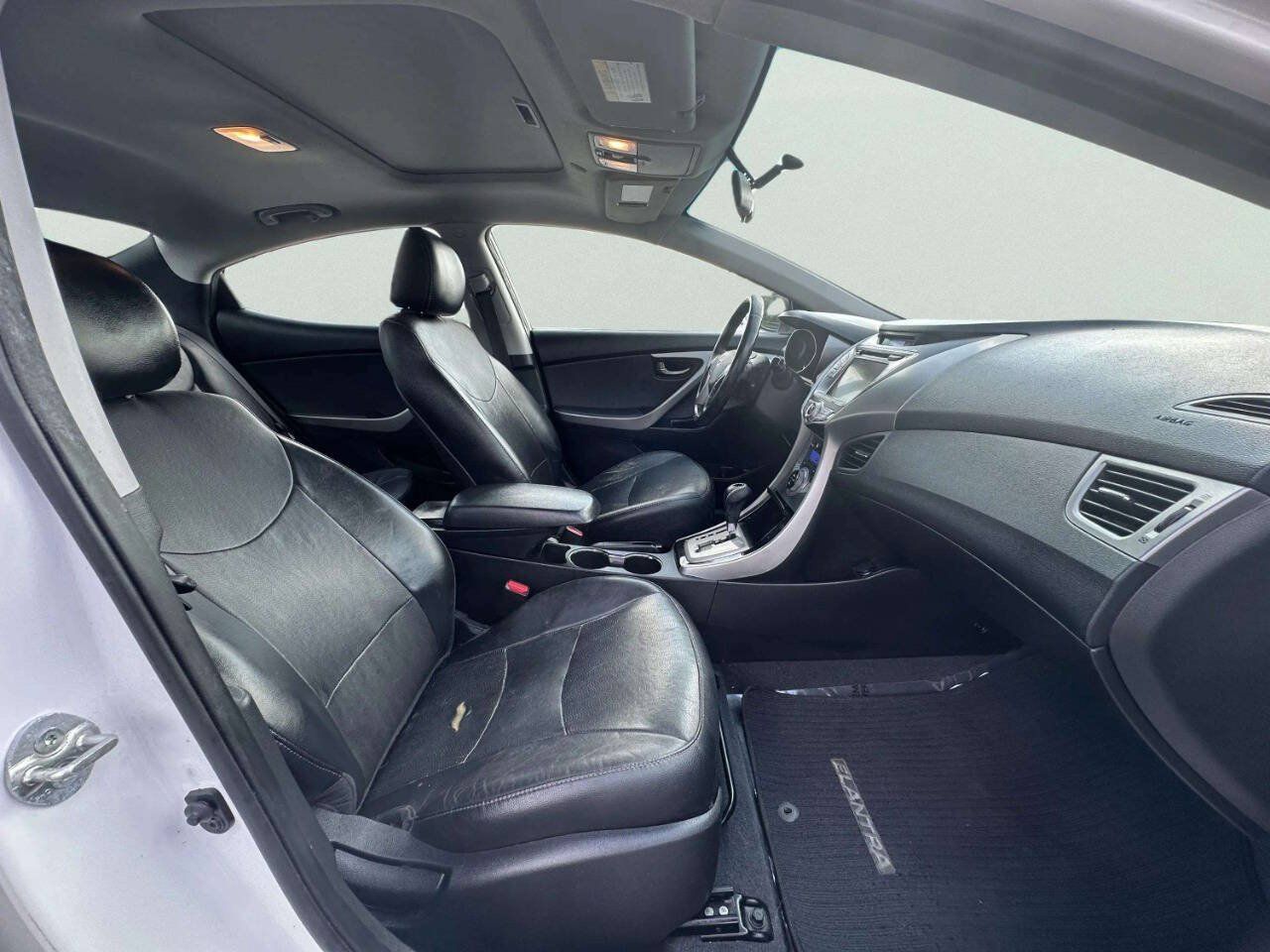 Used 2013 Hyundai Elantra Limited w/ Technology Pkg FWD image 19