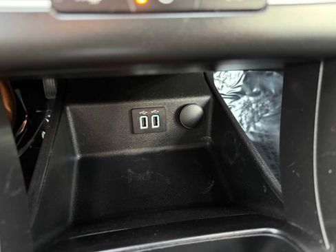 Used 2019 Ford Fusion SE image 24