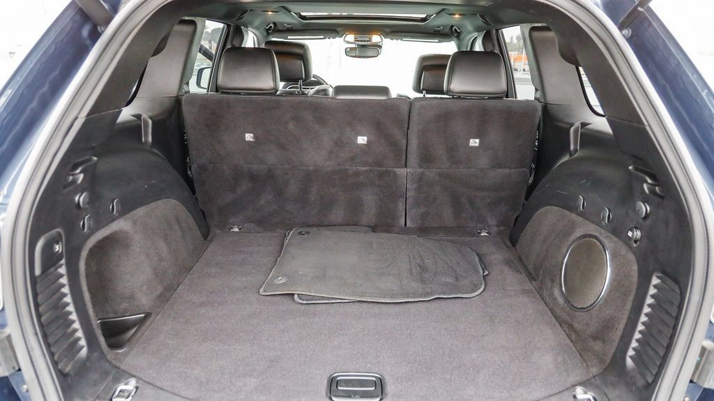 Used 2019 Jeep Grand Cherokee Limited w/ Luxury Group II RWD image 31