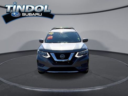 Used 2020 Nissan Rogue S w/ Special Edition Package FWD image 3