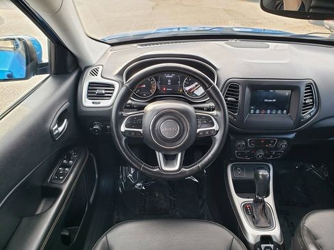 Used 2020 Jeep Compass Latitude image 14