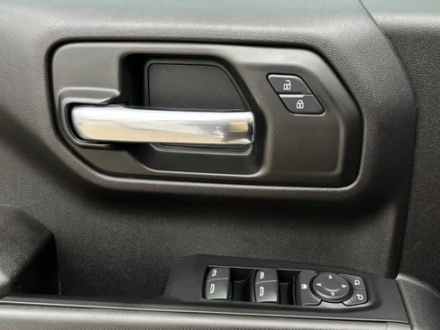 Used 2024 Chevrolet Silverado 1500 Custom Trail Boss w/ LPO, Dark Essentials Package image 23