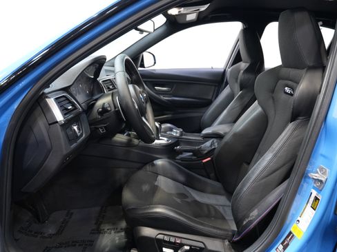 Used 2018 BMW M3 RWD image 31