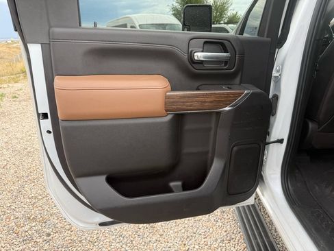 Used 2021 Chevrolet Silverado 2500 High Country w/ Z71 Off-Road Package AWD/4WD image 25