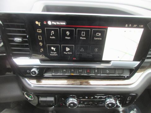 New 2026 GMC Sierra 1500 Elevation image 19