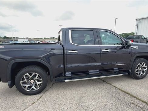 Used 2023 GMC Sierra 1500 SLT w/ SLT Premium Plus Package image 42
