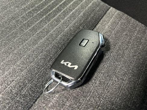 Used 2024 Kia Soul EX image 33