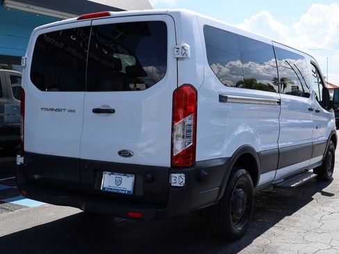 Used 2017 Ford Transit 350 XL RWD image 4