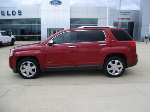 Used 2013 GMC Terrain SLT AWD/4WD image 2