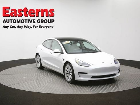 Used 2023 Tesla Model 3 Standard Range RWD image 45