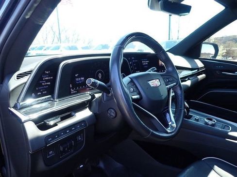 Used 2023 Cadillac Escalade Sport w/ Touring Package image 16