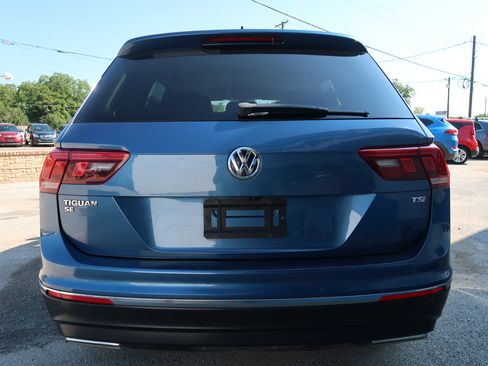Used 2018 Volkswagen Tiguan SEL image 10