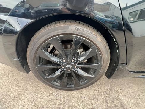 Used 2023 Nissan Maxima SR w/ Sport Mat Group FWD image 7