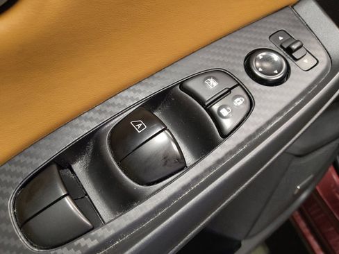 Used 2025 Nissan Sentra SV w/ SV Premium Package FWD image 27