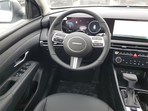 New 2026 Hyundai Tucson SEL image 9