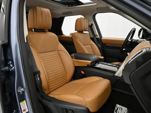 Used 2018 Land Rover Discovery HSE Luxury AWD/4WD image 10