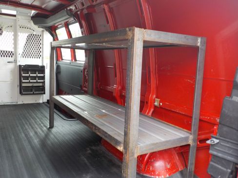 Used 2005 Chevrolet Express 3500 Extended RWD image 19