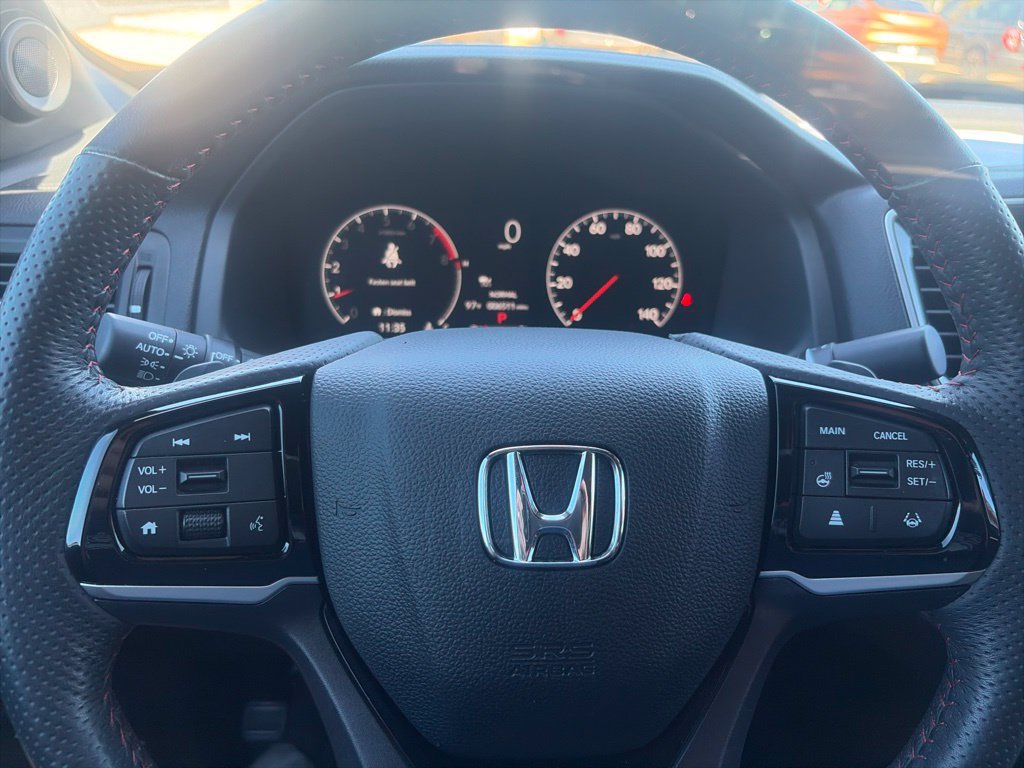 Used 2025 Honda Ridgeline Black Edition image 31